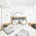 Apartment Lovely